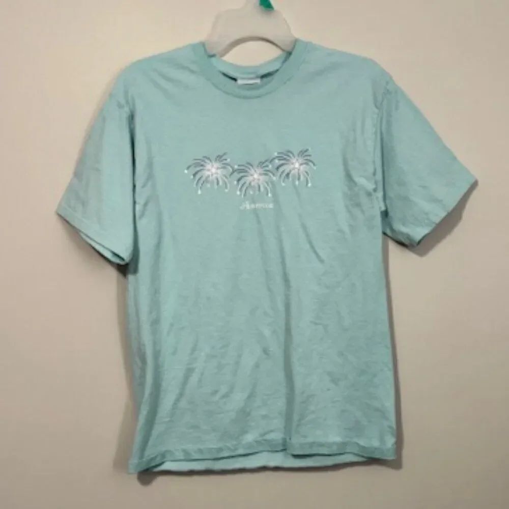 USED Woman's Short Sleeve Shirt America w Fireworks Color Light Green Size Med